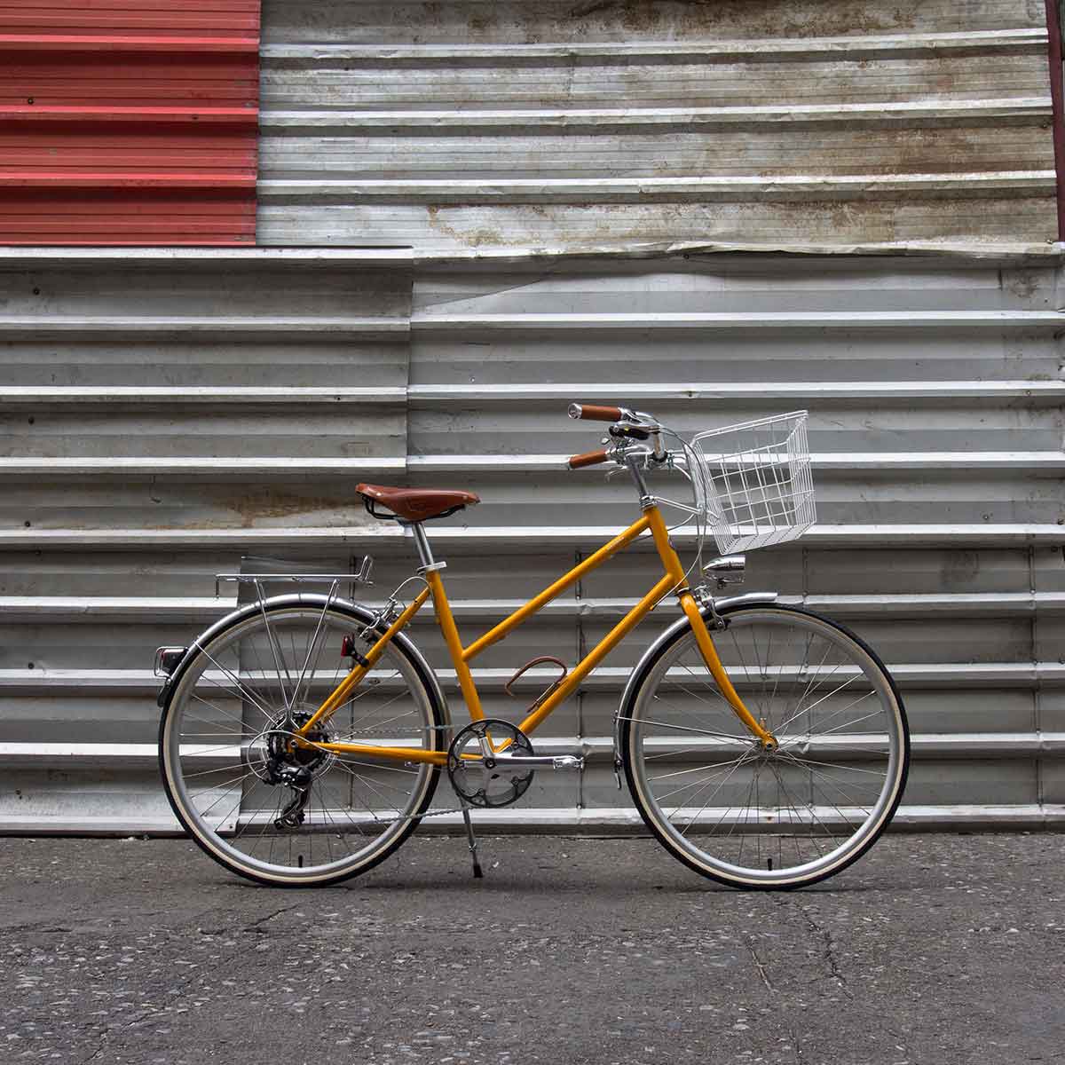 tokyobike bisou saffron with removable basket